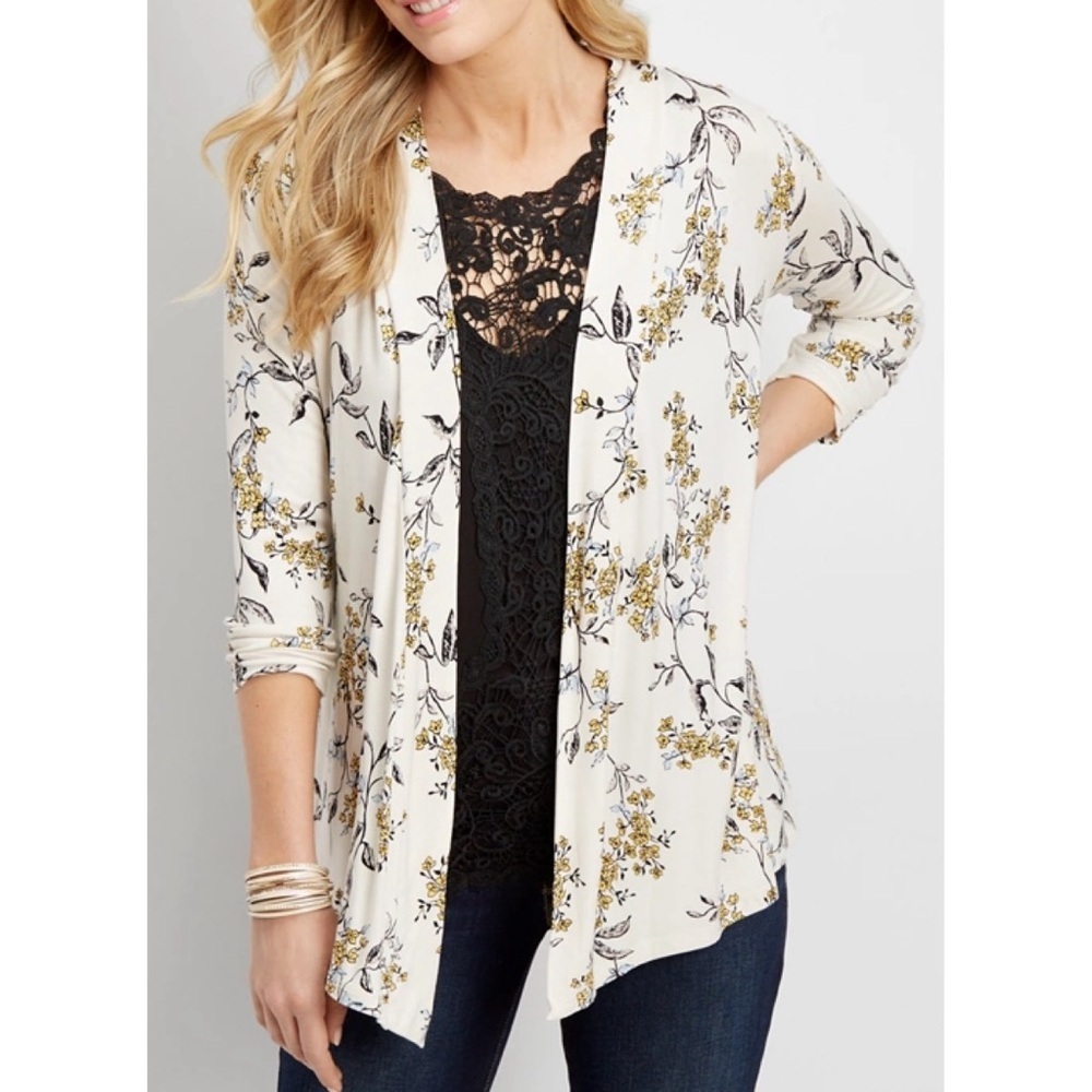 Maurices white floral shawl